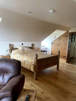 Open plan area sleeping up to 2 adults & 2 children